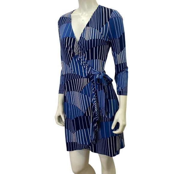 BCBGMaxAzria Adele Geometric Wrap‎ Dress Stripes MP - Picture 2 of 7